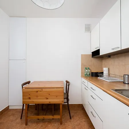 8th Floor View By Bookinghost *