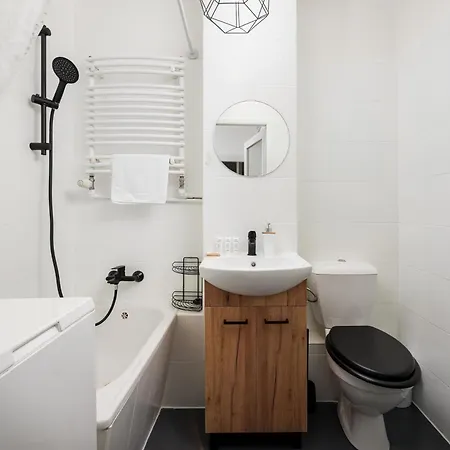 8th Floor View By Bookinghost * Varsovia