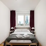 Apartman 8th Floor View By Bookinghost Varsó